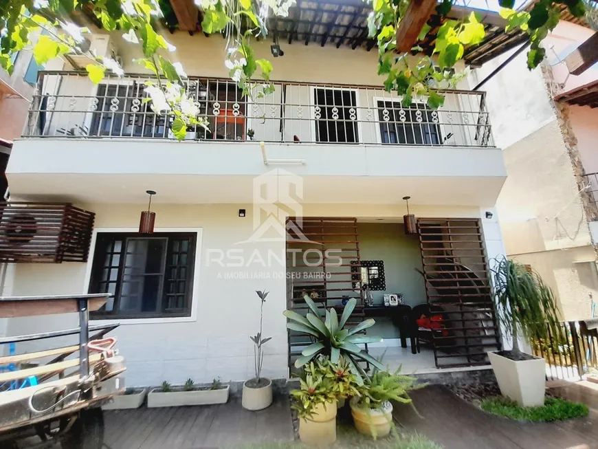 Foto 1 de Casa de Condomínio com 4 Quartos à venda, 130m² em Taquara, Rio de Janeiro