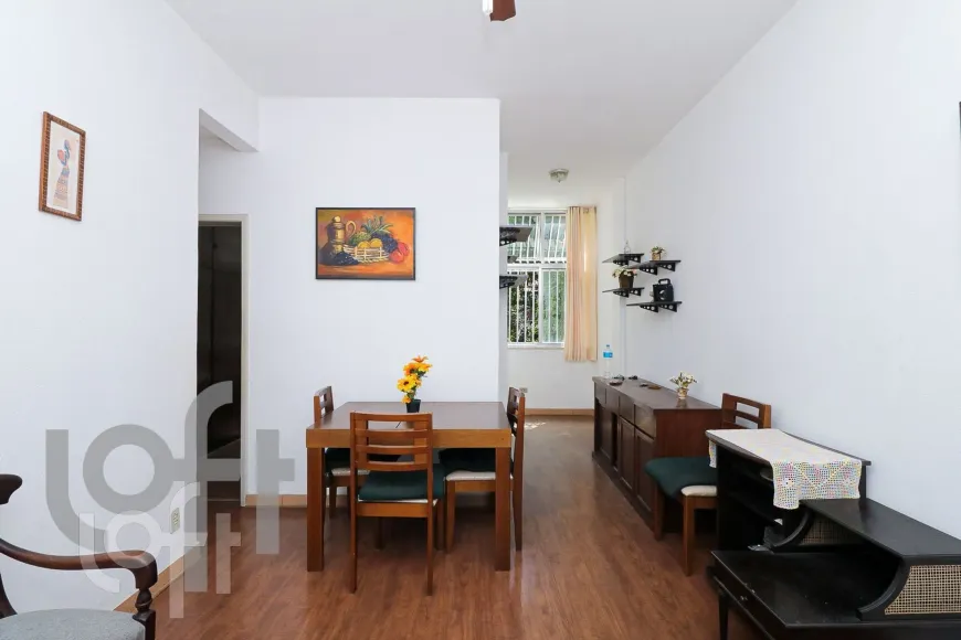 Foto 1 de Apartamento com 2 Quartos à venda, 69m² em Copacabana, Rio de Janeiro