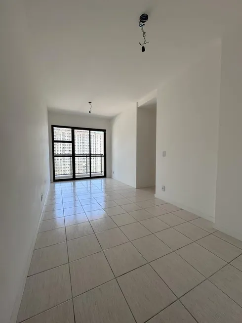 Foto 1 de Apartamento com 3 Quartos à venda, 66m² em Cachambi, Rio de Janeiro