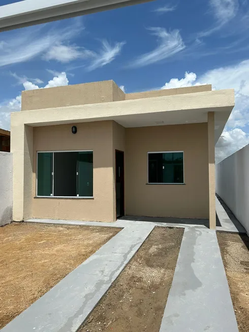 Foto 1 de Casa com 2 Quartos à venda, 70m² em Jabotiana, Aracaju