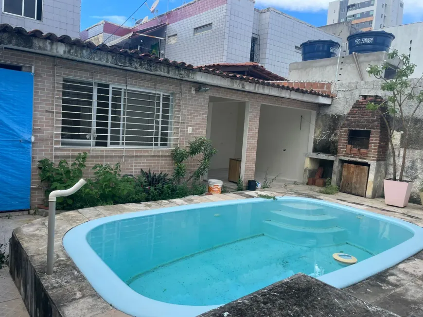 Foto 1 de Casa com 3 Quartos para alugar, 150m² em Imbiribeira, Recife