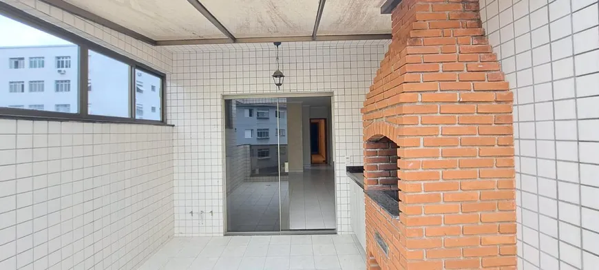 Foto 1 de Sobrado com 3 Quartos à venda, 158m² em Estuario, Santos