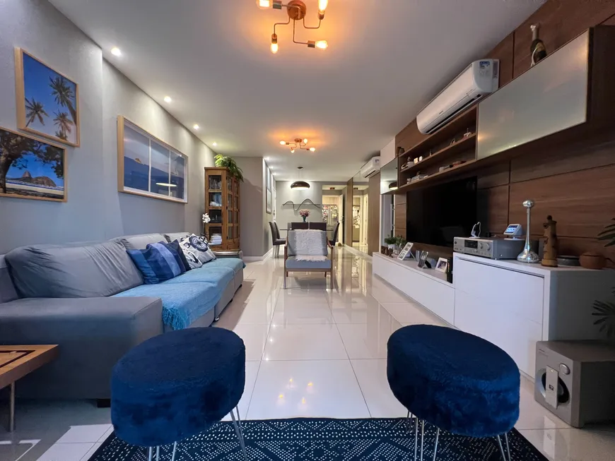 Foto 1 de Apartamento com 4 Quartos à venda, 160m² em Barra da Tijuca, Rio de Janeiro