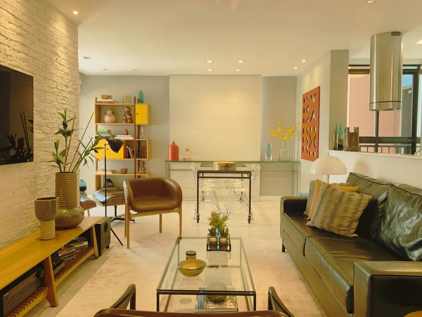 Foto 1 de Apartamento com 2 Quartos à venda, 105m² em Barra da Tijuca, Rio de Janeiro