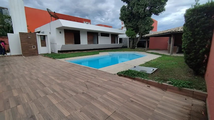 Foto 1 de Imóvel Comercial com 3 Quartos para venda ou aluguel, 454m² em Santa Mônica, Feira de Santana