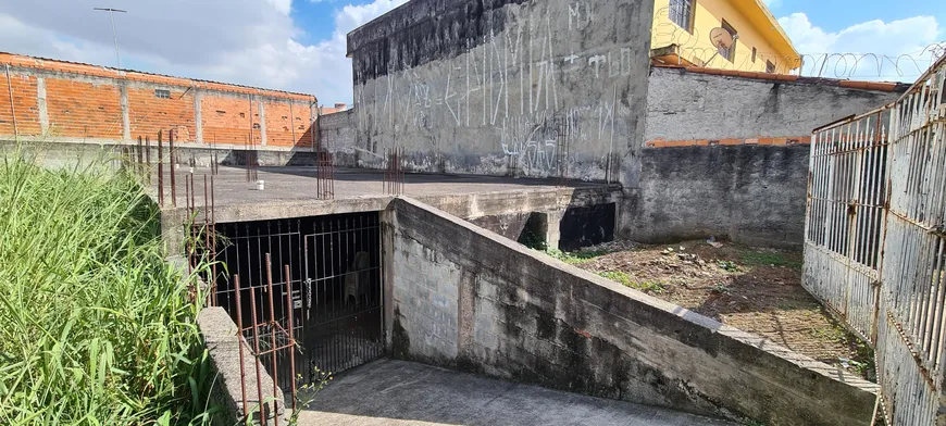 Foto 1 de Lote/Terreno à venda, 200m² em Vila Virgínia, Itaquaquecetuba