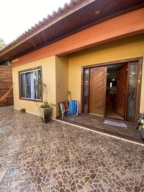 Foto 1 de Casa com 3 Quartos à venda, 156m² em Cavaleiros, Macaé