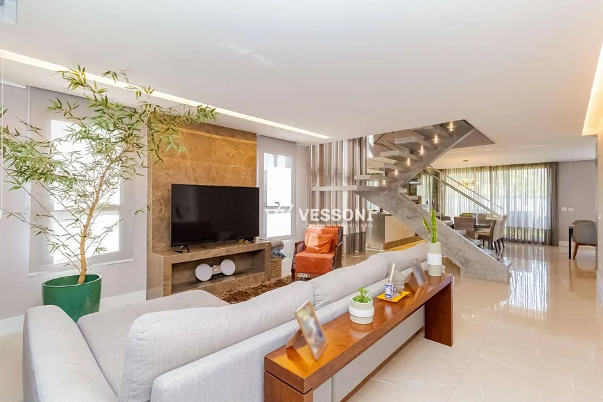 Foto 1 de Casa de Condomínio com 3 Quartos à venda, 300m² em Tangua, Curitiba