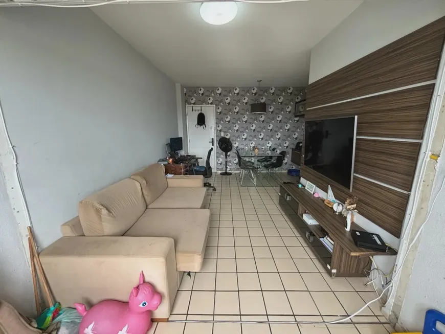 Foto 1 de Apartamento com 2 Quartos à venda, 61m² em Ilha do Retiro, Recife