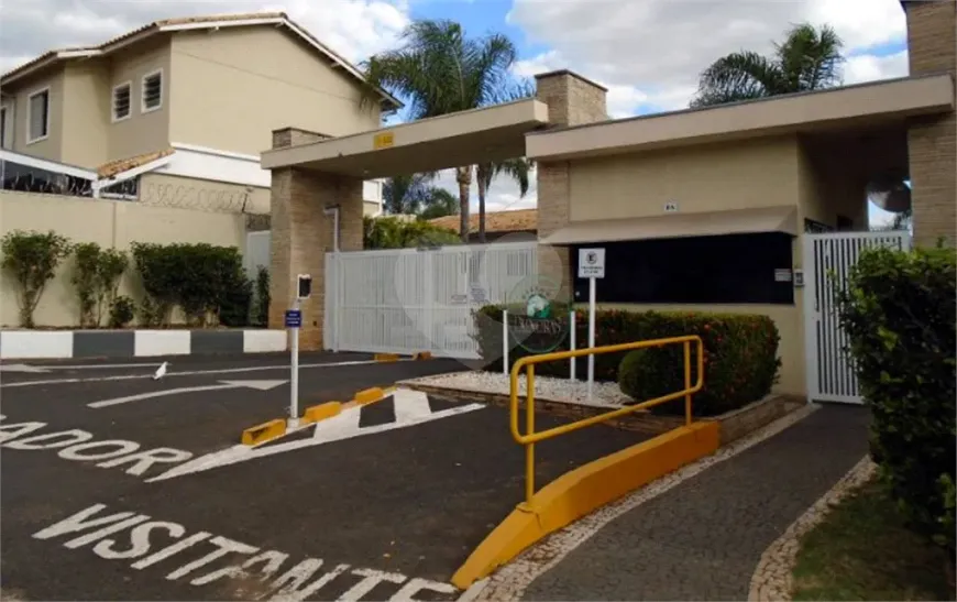 Foto 1 de Casa de Condomínio com 3 Quartos à venda, 70m² em Azulville I, São Carlos