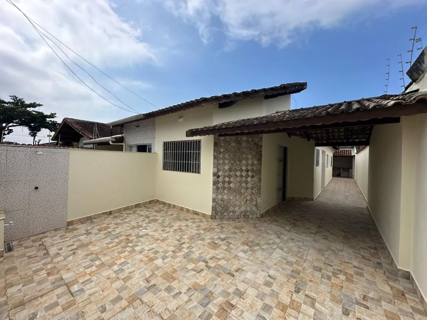 Foto 1 de Casa com 2 Quartos à venda, 80m² em Jardim Suarão, Itanhaém