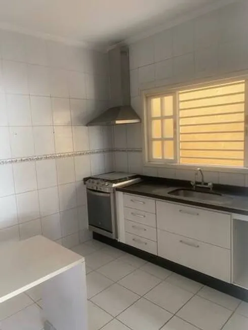 Foto 1 de Casa com 3 Quartos à venda, 199m² em Vila Yara, Osasco