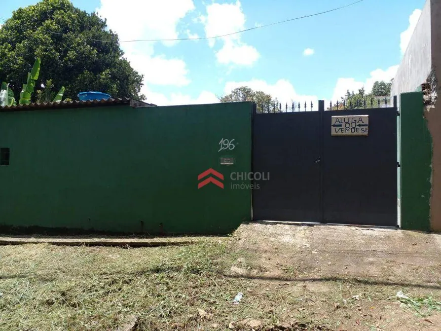 Foto 1 de Fazenda/Sítio com 2 Quartos à venda, 200m² em Aguassaí, Cotia