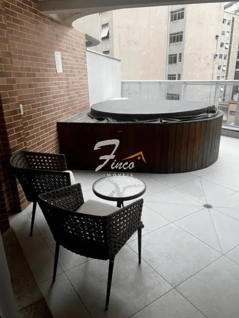 Foto 1 de Apartamento com 1 Quarto para venda ou aluguel, 65m² em Gonzaga, Santos