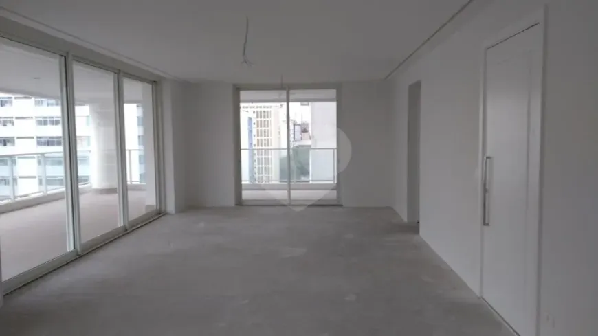 Foto 1 de Apartamento com 4 Quartos à venda, 260m² em Higienópolis, São Paulo