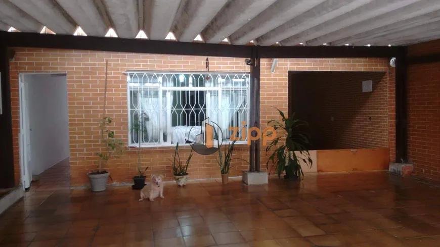 Foto 1 de Casa com 3 Quartos à venda, 300m² em Vila Mazzei, São Paulo