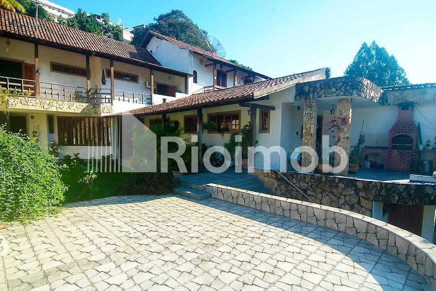 Foto 1 de Casa com 3 Quartos à venda, 400m² em Freguesia- Jacarepaguá, Rio de Janeiro