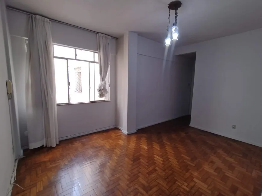 Foto 1 de Apartamento com 2 Quartos para alugar, 60m² em Centro, Belo Horizonte