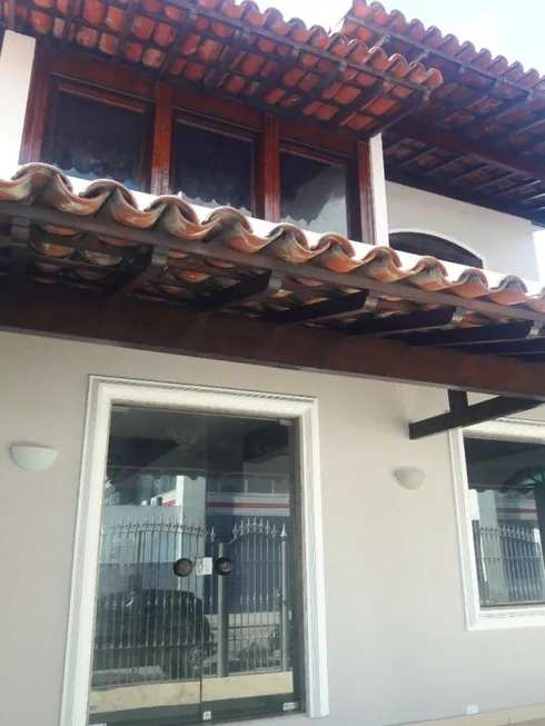 Foto 1 de Casa com 6 Quartos à venda, 123m² em Trindade, São Gonçalo