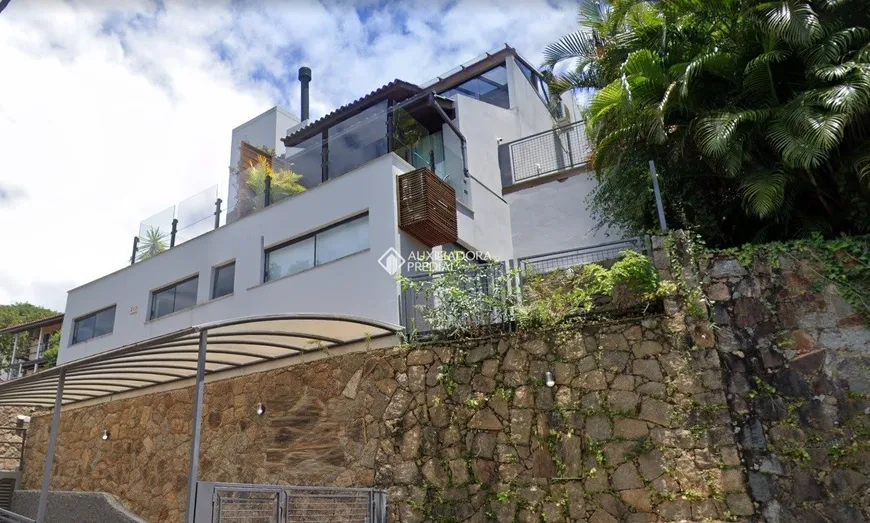 Foto 1 de Casa com 3 Quartos à venda, 221m² em Lagoa da Conceição, Florianópolis