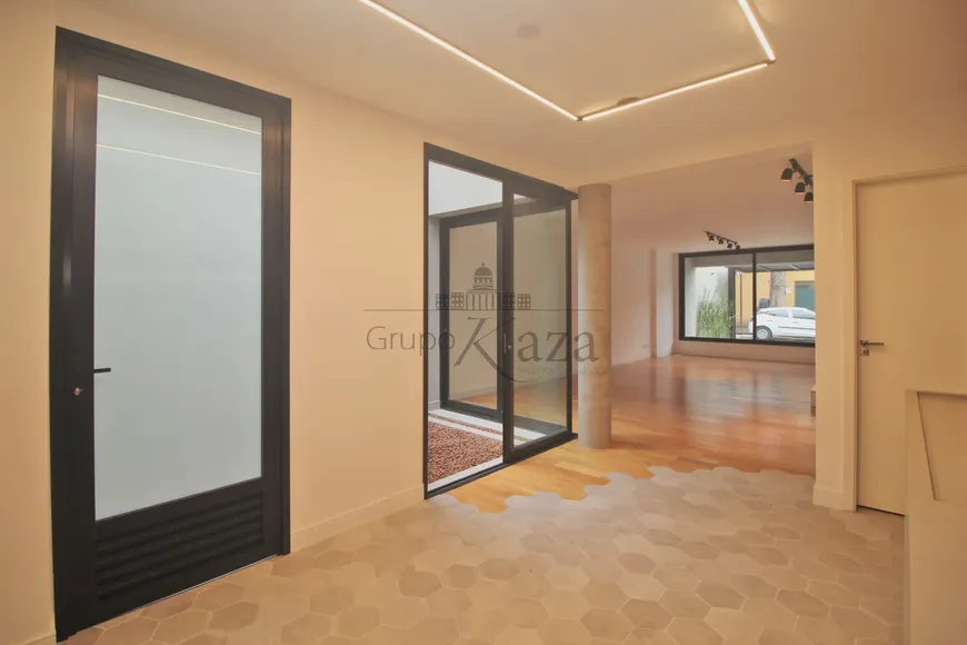 Foto 1 de Casa com 3 Quartos à venda, 260m² em Vila Nova Conceição, São Paulo