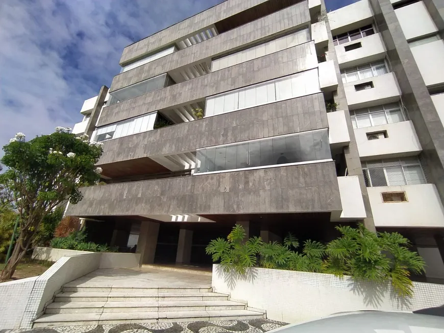 Foto 1 de Apartamento com 4 Quartos à venda, 217m² em Ondina, Salvador