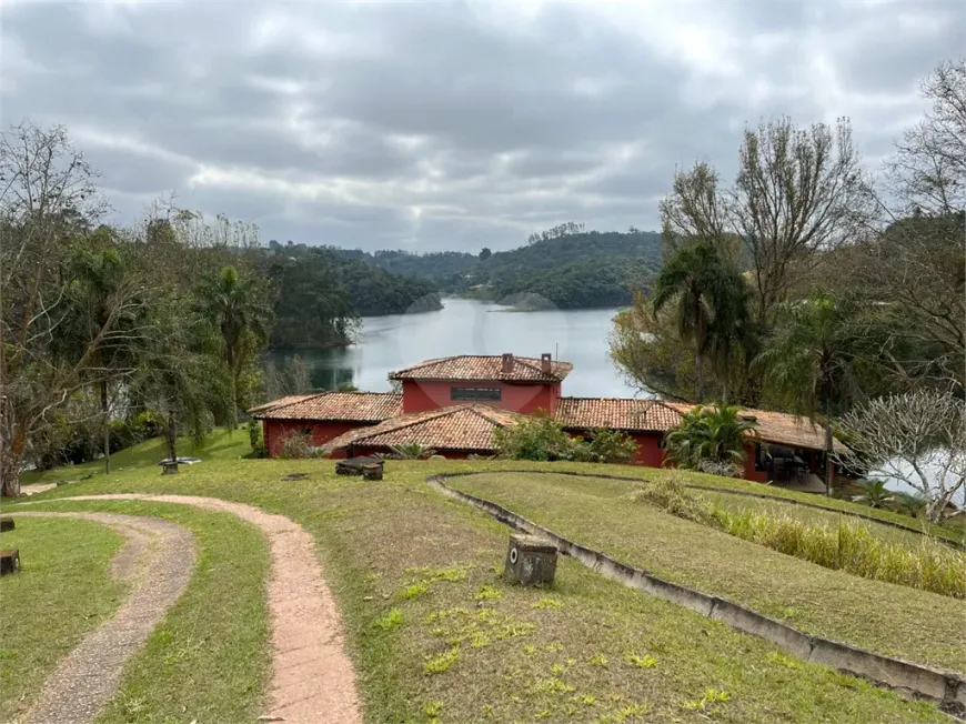 Foto 1 de Fazenda/Sítio com 5 Quartos à venda, 700m² em Santa Isabel, Santa Isabel