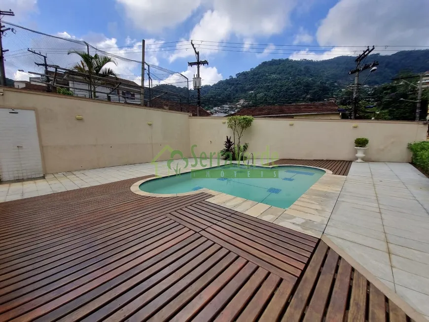 Foto 1 de Apartamento com 4 Quartos à venda, 180m² em Mosela, Petrópolis