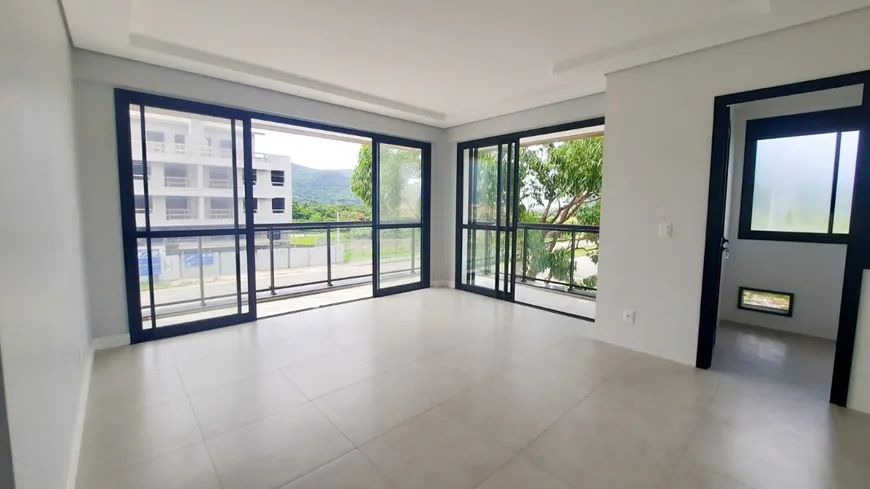 Foto 1 de Apartamento com 3 Quartos à venda, 94m² em Açores, Florianópolis