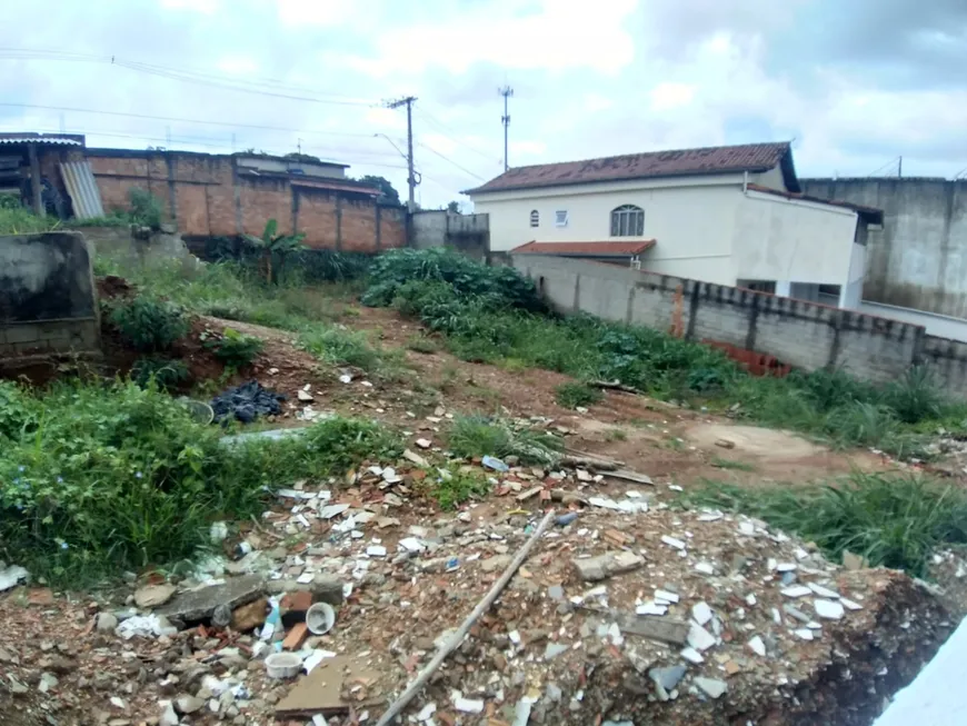 Foto 1 de Lote/Terreno à venda, 540m² em Petrolândia, Contagem