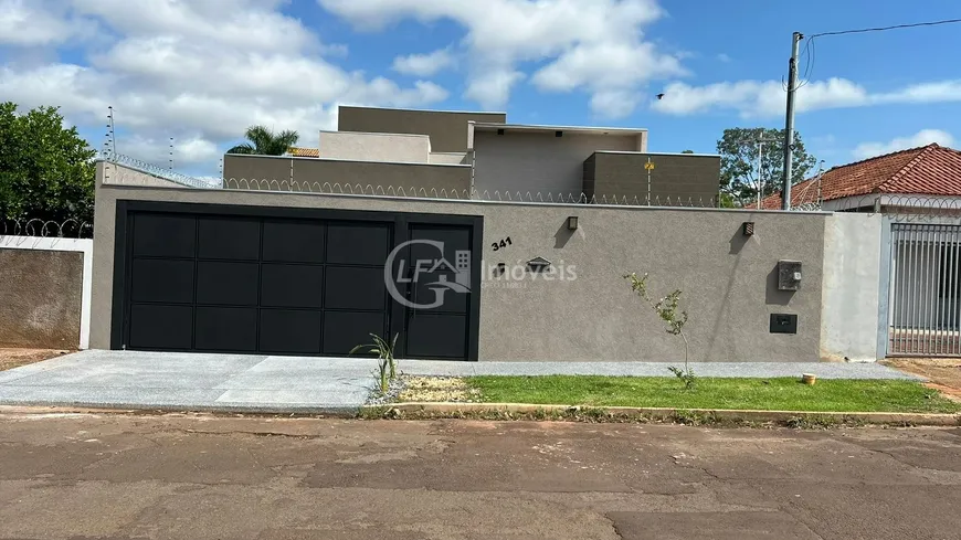 Foto 1 de Casa com 3 Quartos à venda, 187m² em Vila Rica, Campo Grande