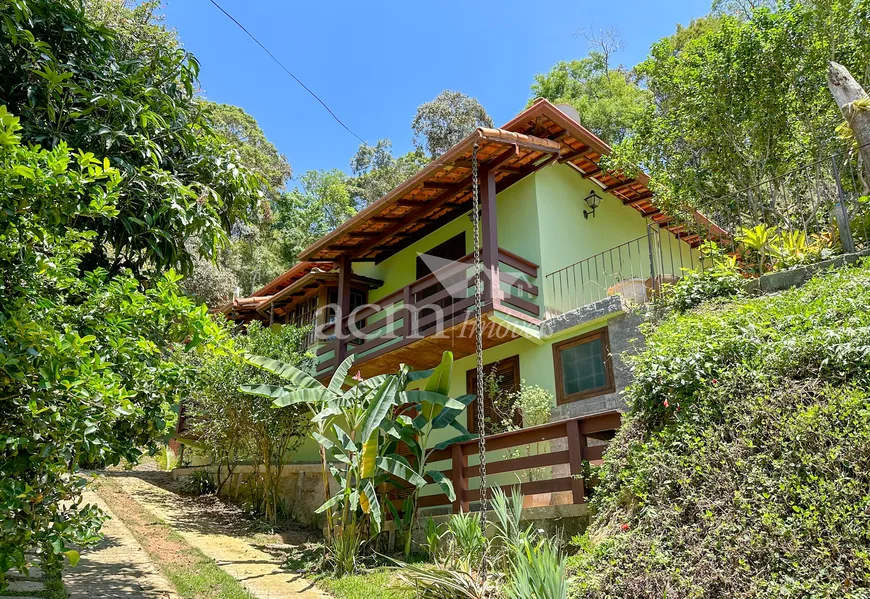 Foto 1 de Casa com 4 Quartos para alugar, 1400m² em Itaipava, Petrópolis