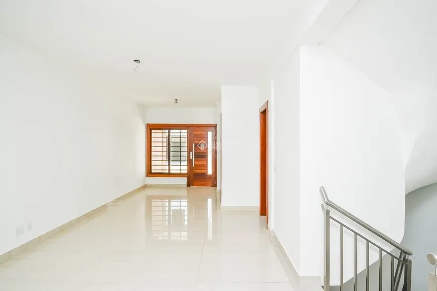 Foto 1 de Casa de Condomínio com 2 Quartos para alugar, 254m² em Praia de Belas, Porto Alegre
