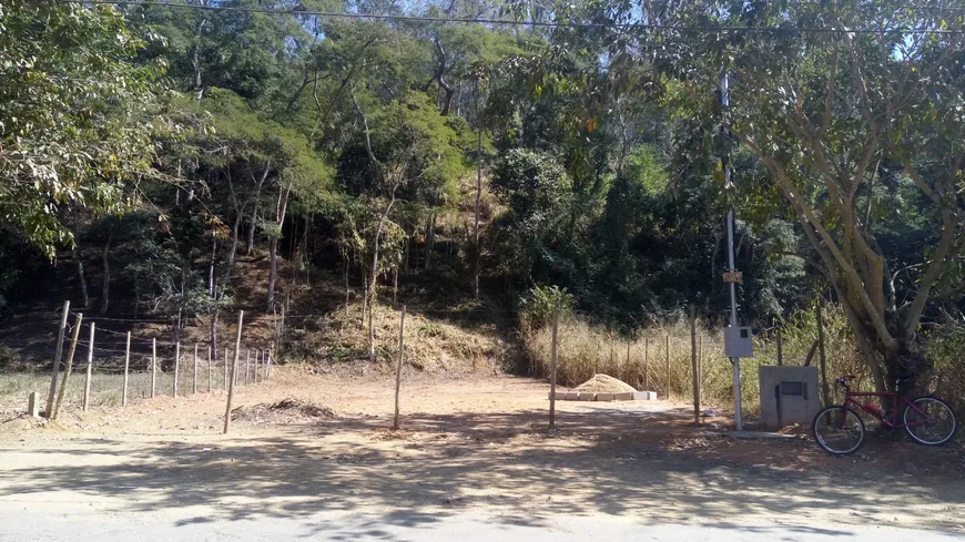 Foto 1 de Lote/Terreno à venda, 801m² em Ana Florência, Ponte Nova