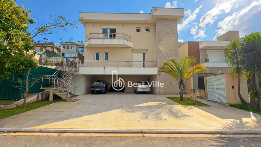 Foto 1 de Casa de Condomínio com 3 Quartos à venda, 385m² em Alphaville, Barueri