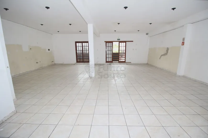 Foto 1 de Sala Comercial para alugar, 400m² em Areal, Pelotas