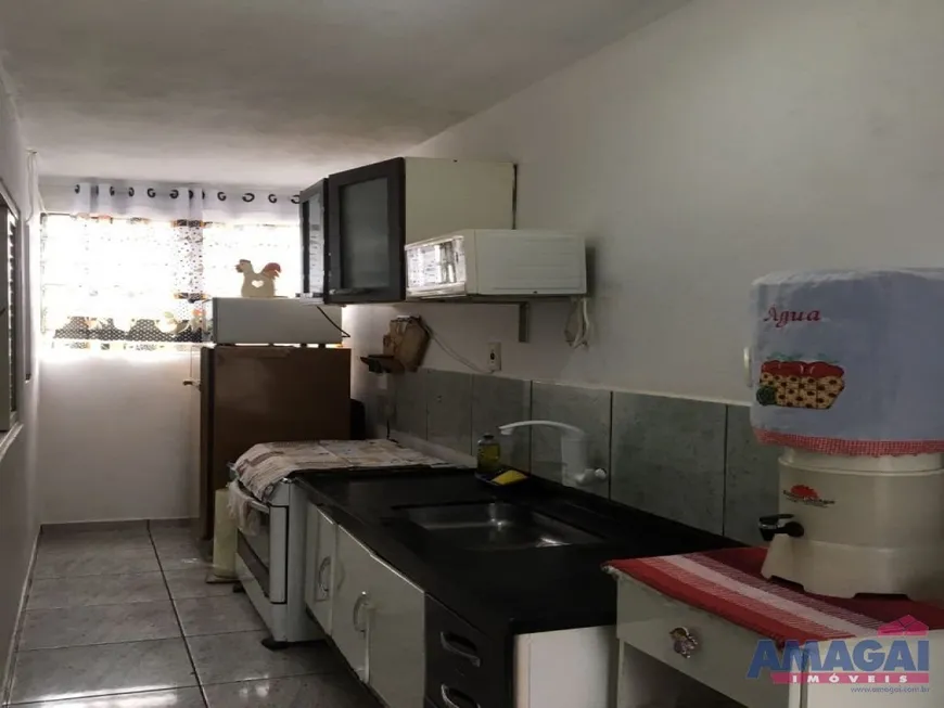 Foto 1 de Casa com 4 Quartos à venda, 200m² em Parque Santo Antônio, Jacareí