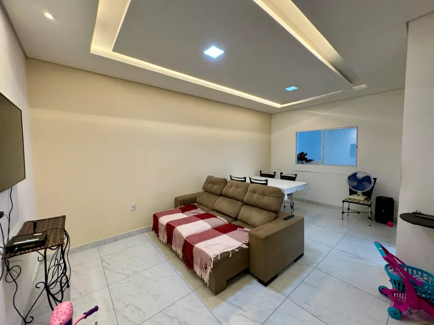 Foto 1 de Casa com 4 Quartos à venda, 133m² em Morada da Serra, Cuiabá