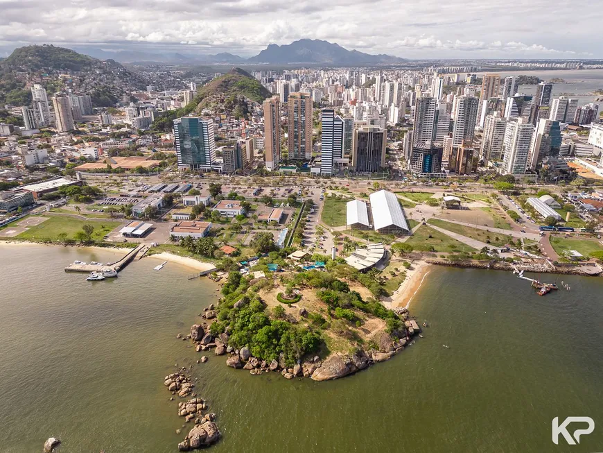 Foto 1 de Cobertura com 4 Quartos à venda, 285m² em Enseada do Suá, Vitória