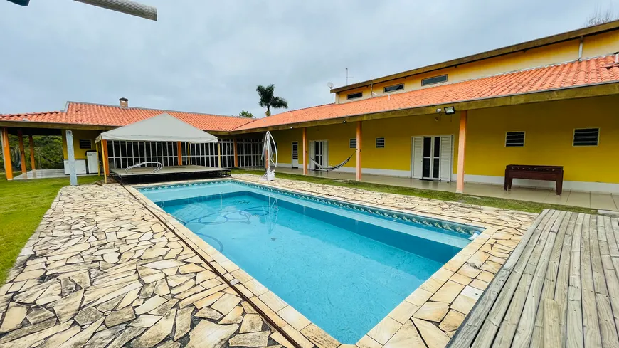 Foto 1 de Fazenda/Sítio com 5 Quartos à venda, 1000m² em Bom Jesus, Jacareí