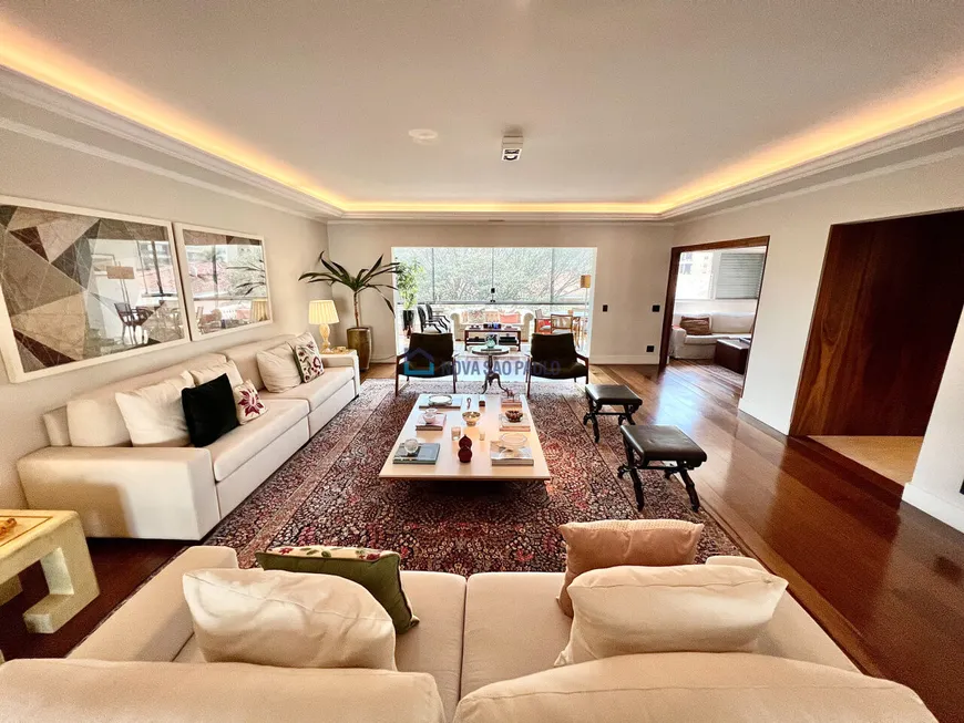 Foto 1 de Apartamento com 3 Quartos à venda, 305m² em Moema, São Paulo