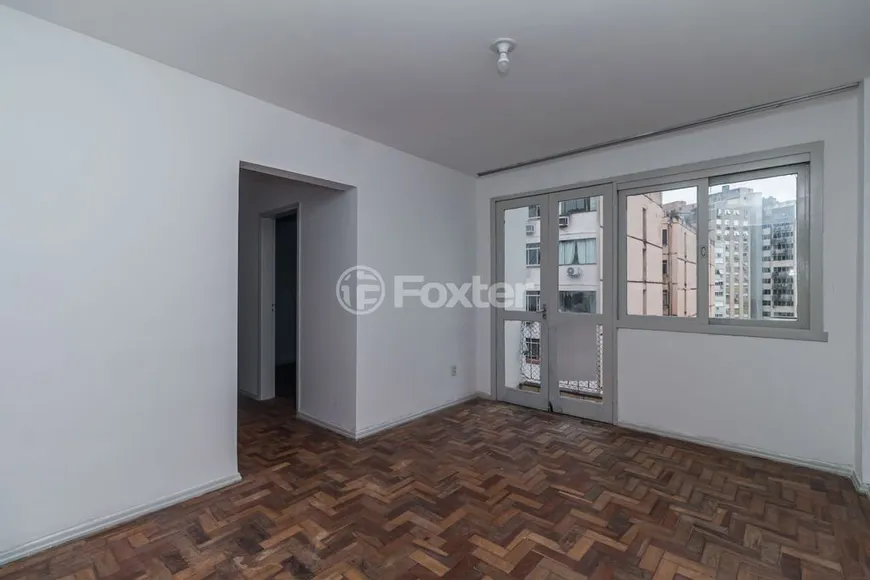 Foto 1 de Apartamento com 2 Quartos à venda, 70m² em Centro Histórico, Porto Alegre