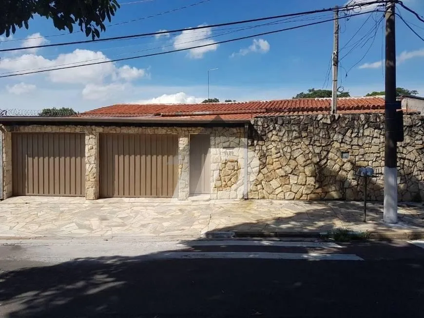 Foto 1 de Casa com 4 Quartos para venda ou aluguel, 190m² em Vila Nova São José, Campinas