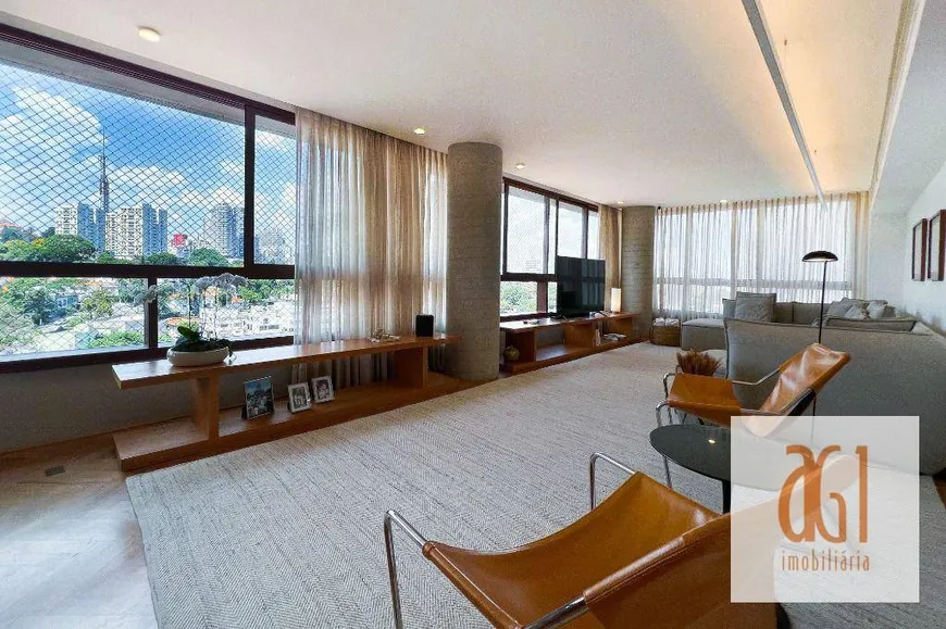 Foto 1 de Apartamento com 3 Quartos à venda, 170m² em Vila Madalena, São Paulo