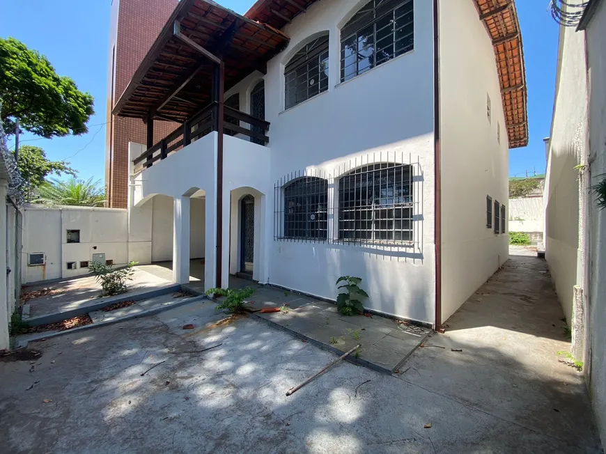 Foto 1 de Casa com 4 Quartos à venda, 260m² em São Luíz, Belo Horizonte