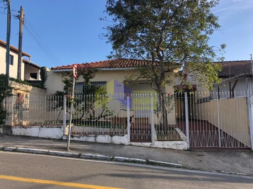Foto 1 de Casa com 2 Quartos à venda, 168m² em Centro, Mairiporã