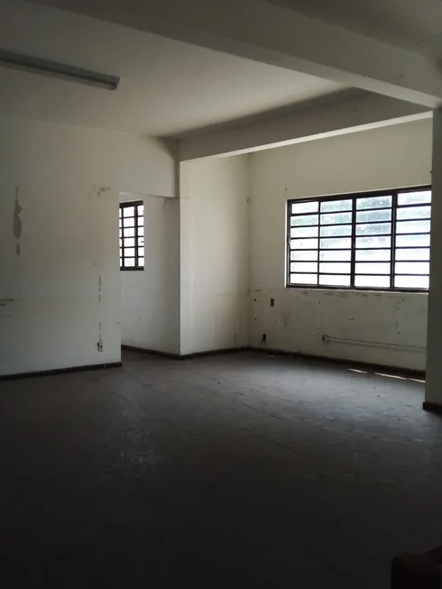 Foto 1 de Galpão/Depósito/Armazém para venda ou aluguel, 540m² em Itaquera, São Paulo