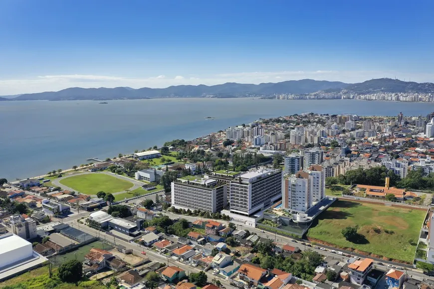 Foto 1 de Apartamento com 3 Quartos à venda, 139m² em Balneario do Estreito, Florianópolis