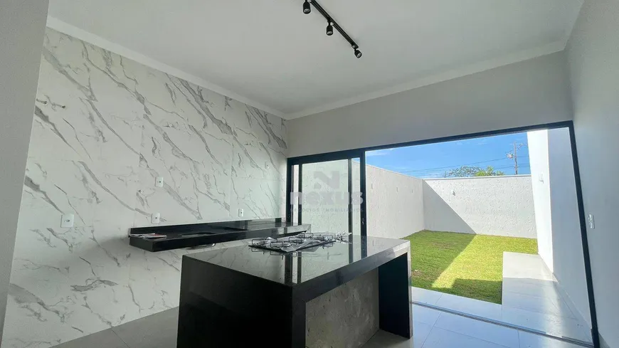 Foto 1 de Casa com 3 Quartos à venda, 130m² em Laranjeiras, Uberlândia