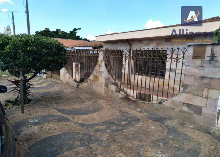 Foto 1 de Casa com 2 Quartos à venda, 139m² em Vila Marieta, Campinas